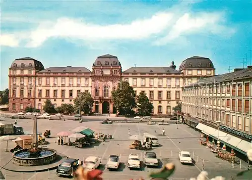 AK / Ansichtskarte Darmstadt Marktplatz und Schloss Tor zu Odenwald und Bergstrasse Darmstadt
