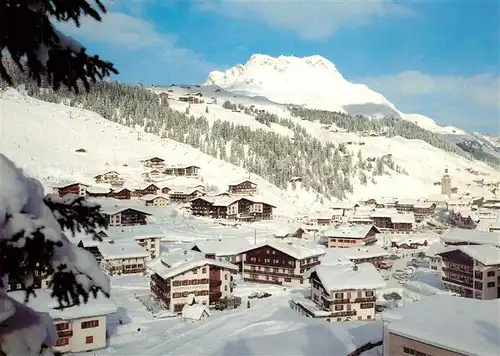 AK / Ansichtskarte Lech_Vorarlberg Panorama Wintersportplatz mit Karhorn Lechquellengebirge Lech Vorarlberg