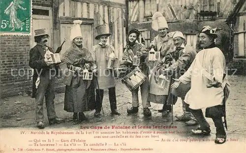 AK / Ansichtskarte Trommler Les Gars de Falaise et leurs Lanternes 