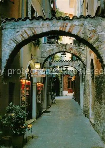 AK / Ansichtskarte Garda_Lago_di_Garda La via Rosa Garda_Lago_di_Garda