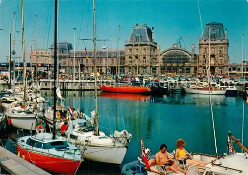 AK / Ansichtskarte Oostende_Ostende Hafen Bahnhof 