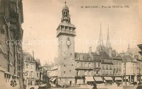 AK / Ansichtskarte Moulins_Allier Place de l Hotel de Ville Moulins Allier