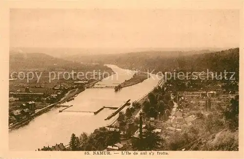 AK / Ansichtskarte Namur_sur_Meuse Panorama Ile de nul s y frotte Namur_sur_Meuse