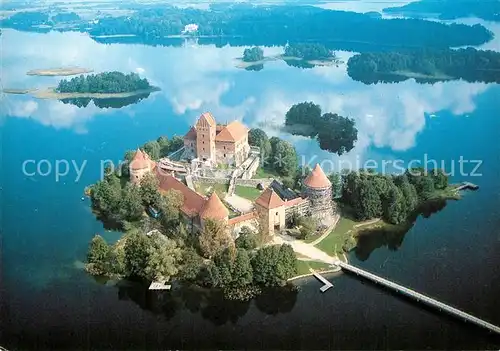 AK / Ansichtskarte Trakai Restaurierte Burg Fliegeraufnahme Trakai