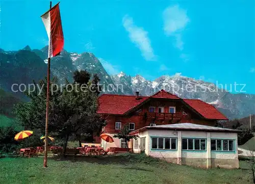 AK / Ansichtskarte Kuchl Gasthaus zur Schoenen Aussicht mit Hohem Goell Berchtesgadener Alpen Fahne Kuchl