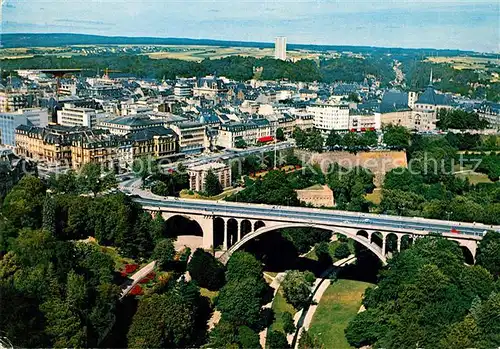 AK / Ansichtskarte Luxembourg_Luxemburg Pont Adolphe et Boulevard Roosevelt vue aerienne Luxembourg Luxemburg