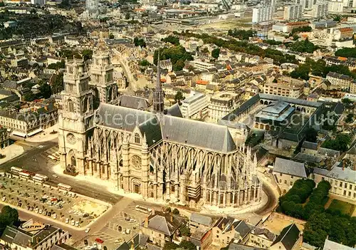AK / Ansichtskarte Orleans_Loiret La Cathedrale vue aerienne Orleans_Loiret