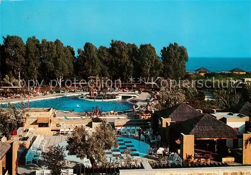 AK / Ansichtskarte Catanzaro_Lido Robinson Club Calabria Swimming Pool Meerblick Catanzaro Lido