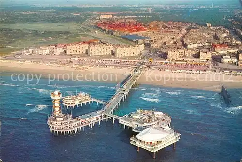 AK / Ansichtskarte Scheveningen Pier Seebruecke Fliegeraufnahme Scheveningen