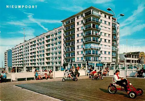 AK / Ansichtskarte Nieuwpoort Zeedijk Nieuwpoort