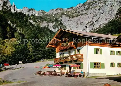 AK / Ansichtskarte Kirchdorf_Tirol Unterkunftshaus Griessneralm gegen Stripsenjoch im Wilden Kaiser Kaisergebirge Kirchdorf Tirol