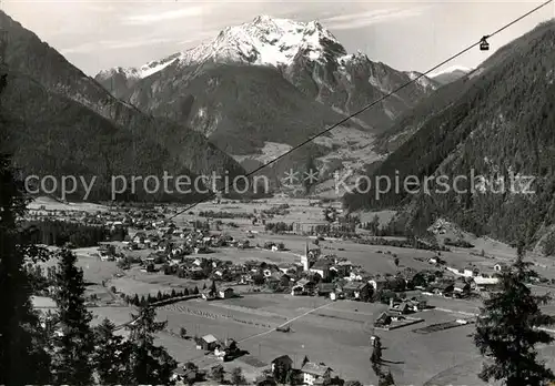 AK / Ansichtskarte Mayrhofen_Zillertal Panorama mit Gruenberg und Penkenbahn Zillertaler Alpen Mayrhofen_Zillertal