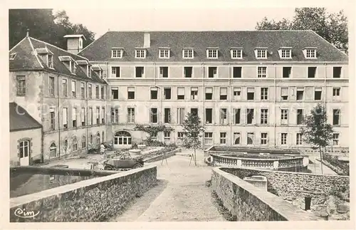 AK / Ansichtskarte Evaux les Bains Grand Hotel et Etablissement Thermal Evaux les Bains
