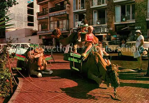 AK / Ansichtskarte Puerto_de_la_Cruz Paseando en camellos Kamelreiten Puerto_de_la_Cruz