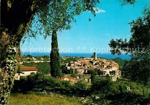 AK / Ansichtskarte Saint Paul de Vence Vue sur la ville et la Mediterranee Saint Paul de Vence