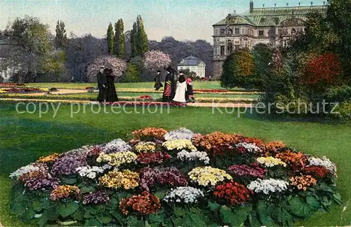 AK / Ansichtskarte Dresden Blumenbeet im Grossen Garten Dresden