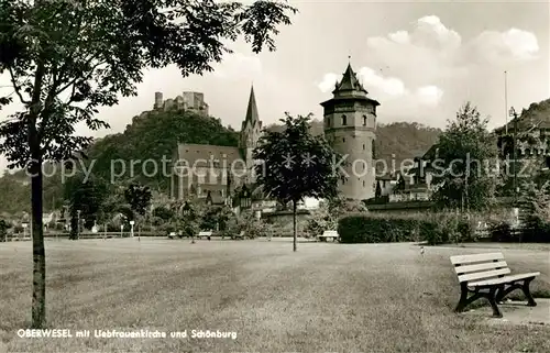 AK / Ansichtskarte Oberwesel_Rhein mit Liebfrauenkirche und Schoenburg Oberwesel Rhein