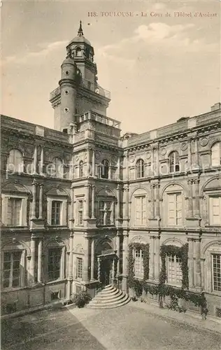 AK / Ansichtskarte Toulouse_Haute Garonne La Cour de l`Hotel d`Assezat Toulouse Haute Garonne