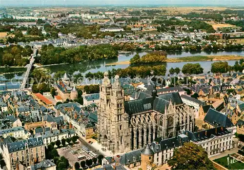 AK / Ansichtskarte Tours_Indre et Loire Cathedrale Saint Gatien La Loire vue aerienne Collection Les Merveilles du Val de Loire Tours Indre et Loire