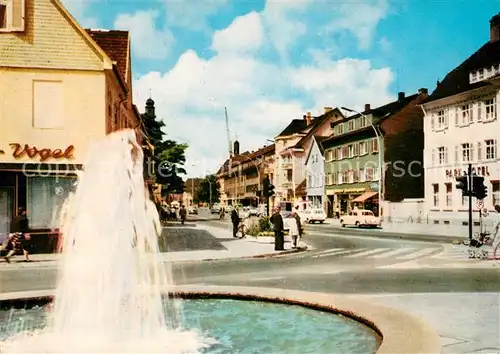 AK / Ansichtskarte Ruesselsheim_Main Frankfurter Strasse Springbrunnen Ruesselsheim Main