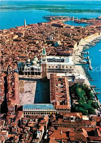 Venezia_Venedig Piazza San Marco Markusplatz Fliegeraufnahme Venezia Venedig