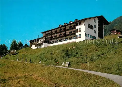 AK / Ansichtskarte Hirschegg_Kleinwalsertal_Vorarlberg Alphotel Berghalde Hirschegg_Kleinwalsertal