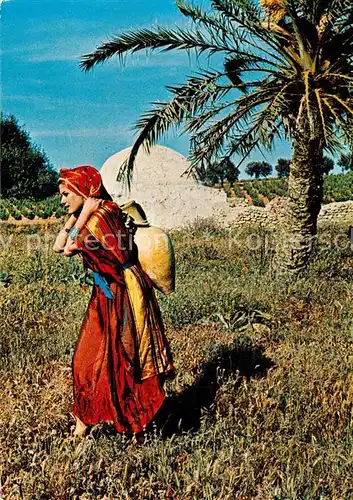 AK / Ansichtskarte Tunis Porteuse d Eau Tunis