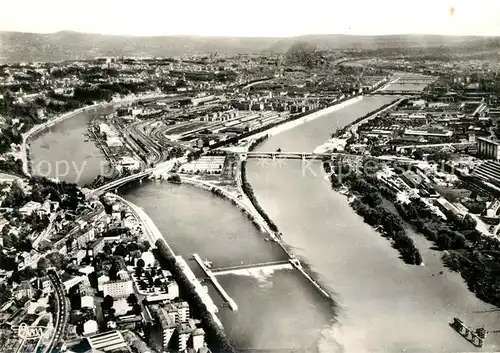 AK / Ansichtskarte Lyon_France Confluent du Rhone et la Saone vue aerienne Lyon France