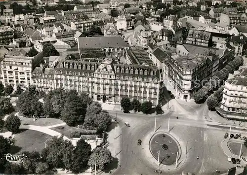 AK / Ansichtskarte Dijon_Cote_d_Or Vue aerienne Place dArcy et Hotel de la Cloche Dijon_Cote_d_Or