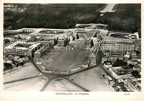AK / Ansichtskarte Versailles_Yvelines Le Chateau Versailles_Yvelines