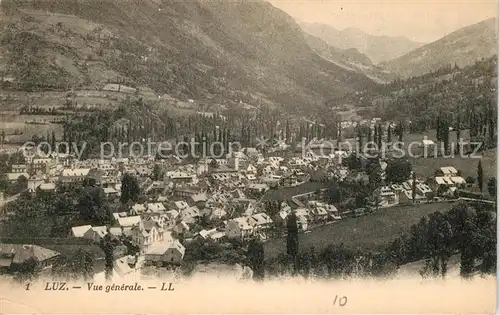 Luz Saint Sauveur_Hautes_Pyrenees Vue generale Luz Saint Sauveur_Hautes