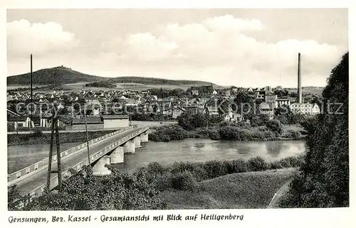 AK / Ansichtskarte Gensungen Gesamtansicht mit Blick auf Heiligenberg Gensungen