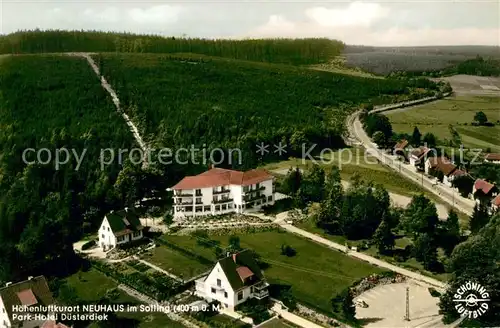 AK / Ansichtskarte Neuhaus_Solling Hoehenluftkurort Parkhotel Duesterdiek Fliegeraufnahme Neuhaus Solling