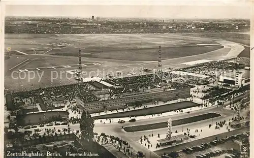 AK / Ansichtskarte Tempelhof_Berlin Zentralflughafen Fliegeraufnahme Tempelhof Berlin