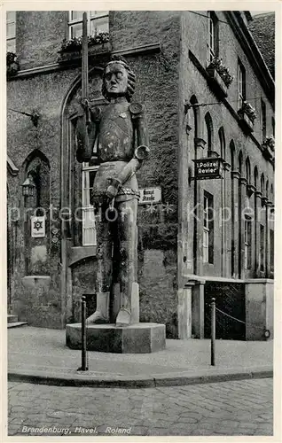 AK / Ansichtskarte Brandenburg_Havel Roland Statue Brandenburg Havel