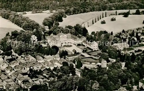 AK / Ansichtskarte Bad_Arolsen Schloss Fliegeraufnahme Bad_Arolsen