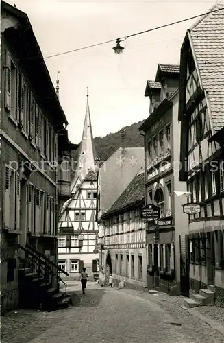 AK / Ansichtskarte Neckargemuend Gasse Altstadt Fachwerkhaeuser Blick zur Kirche Neckargemuend