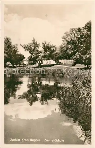 AK / Ansichtskarte Zechlin_Flecken Zentralschule Uferpartie am Schwarzen See Zechlin_Flecken