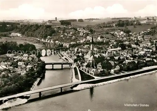 AK / Ansichtskarte Vilshofen_Donau Fliegeraufnahme Donaupartie Vilshofen Donau