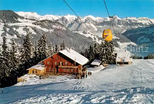 AK / Ansichtskarte Zweisimmen Gondelbahn Rinderberg Winterpanorama Zweisimmen