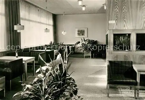 AK / Ansichtskarte Klink_Waren FDGB Ferienobjekt Erholungsheim Herbert Warnke Klubraum Klink Waren