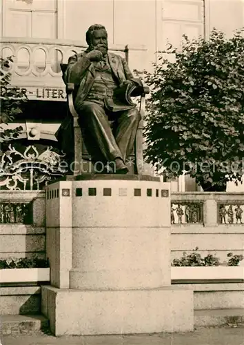 AK / Ansichtskarte Stavenhagen Fritz Reuter Denkmal Stavenhagen