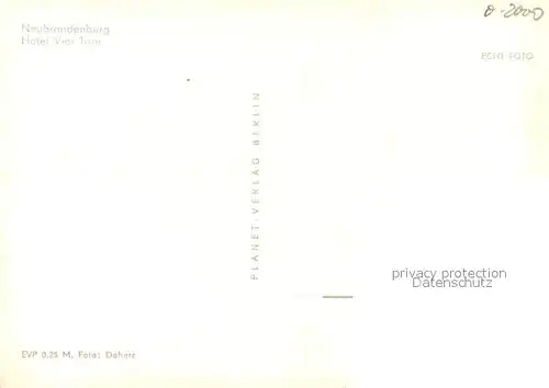 AK / Ansichtskarte Neubrandenburg Hotel Vier Tore Denkmal Wasserspiele Neubrandenburg