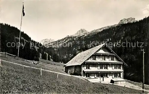 Riemenstalden Berghaus St Bernhard Alp Kirchrueti Riemenstalden