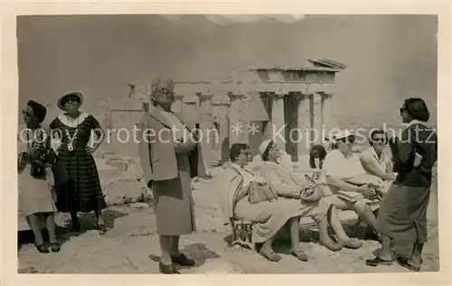 AK / Ansichtskarte Greece_Griechenland Besuchergruppe Ruinen  Greece_Griechenland