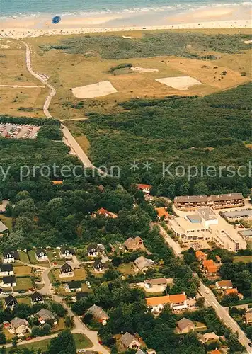 AK / Ansichtskarte Oostkapelle Duinweg Duingebiet Zee en Strand luchtopname Oostkapelle
