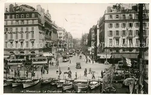 Marseille_Bouches du Rhone La Canebi?re Boote Strassenbahnen Marseille