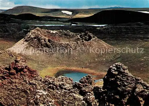 Island Ausgestorbener Krater im Veidivoetn Gebiet Vulkanlandschaft Island