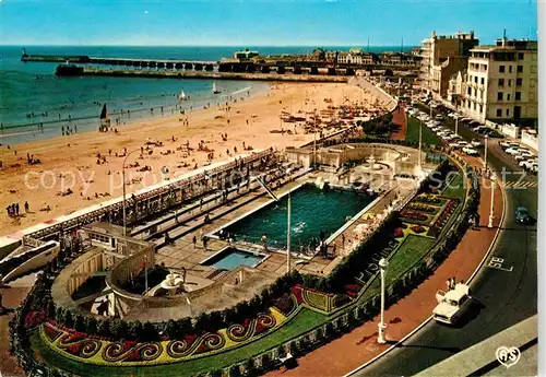 Les_Sables d_Olonne La piscine et les jetees Plage Les_Sables d_Olonne