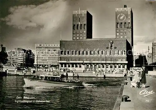 Oslo_Norwegen Radhuset Sightseeingtur i Ostofjorden Oslo Norwegen